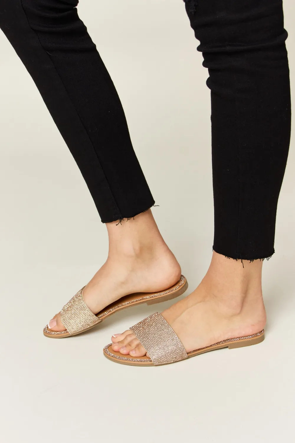 Rhinestone Open Toe Flat Sandals with black pants