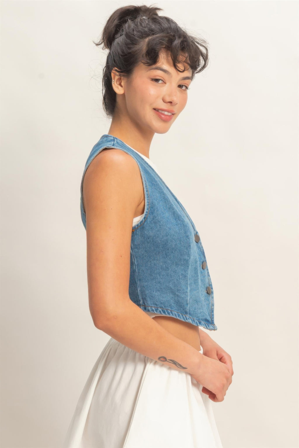 Washed Indigo Denim Button-Front Cropped Vest