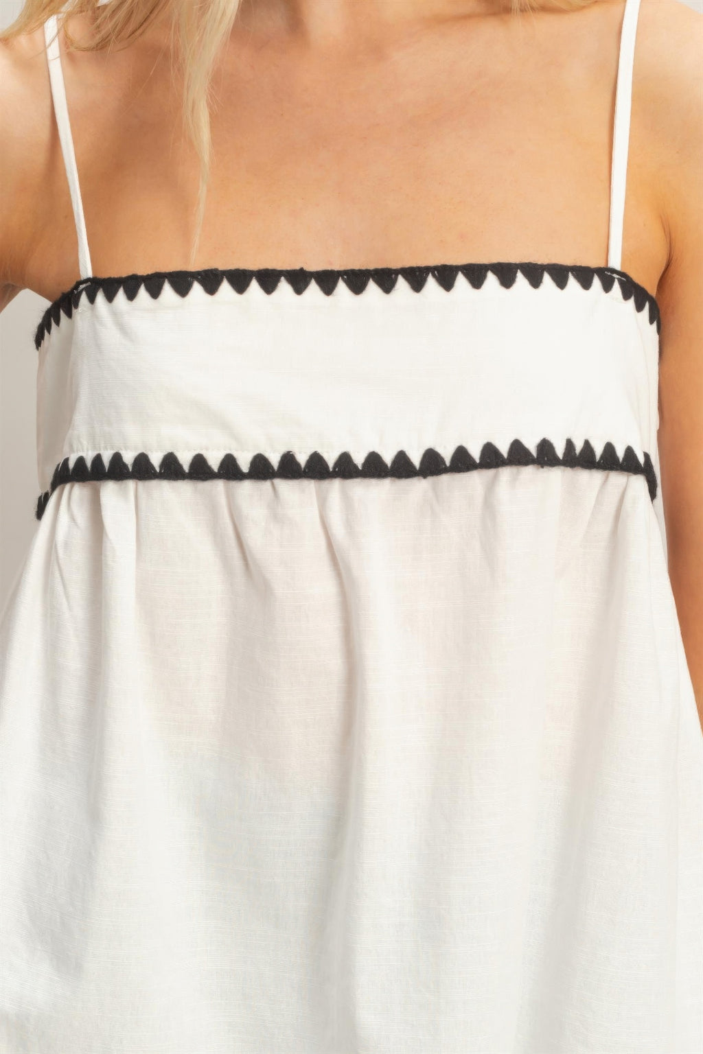 Porcelain White Contrast-Trim Babydoll Tank Top with black scalloped trim