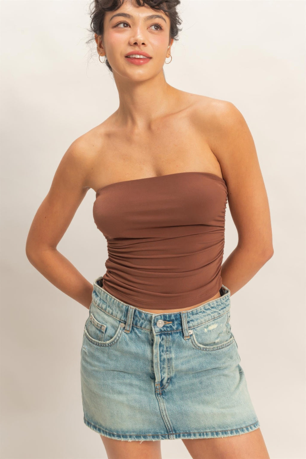 Cocoa Truffle Ruched Strapless Bodycon Top with light wash denim skirt